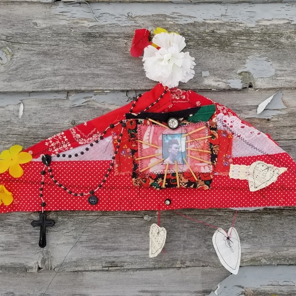 Frida Kahlo Textile Art Shrine Wall hanging - Picture 1 of 4